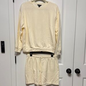 Buffalo David Bitton Cream Sweatshirt & Shorts Set